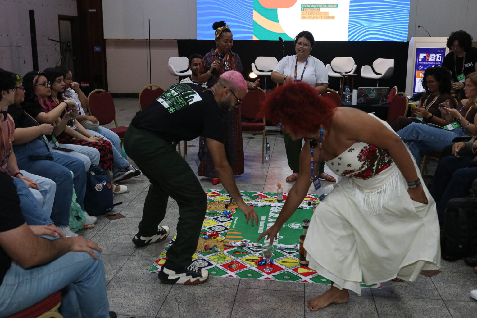 Especialistas discutem impacto da inteligência artificial no Brasil em fórum