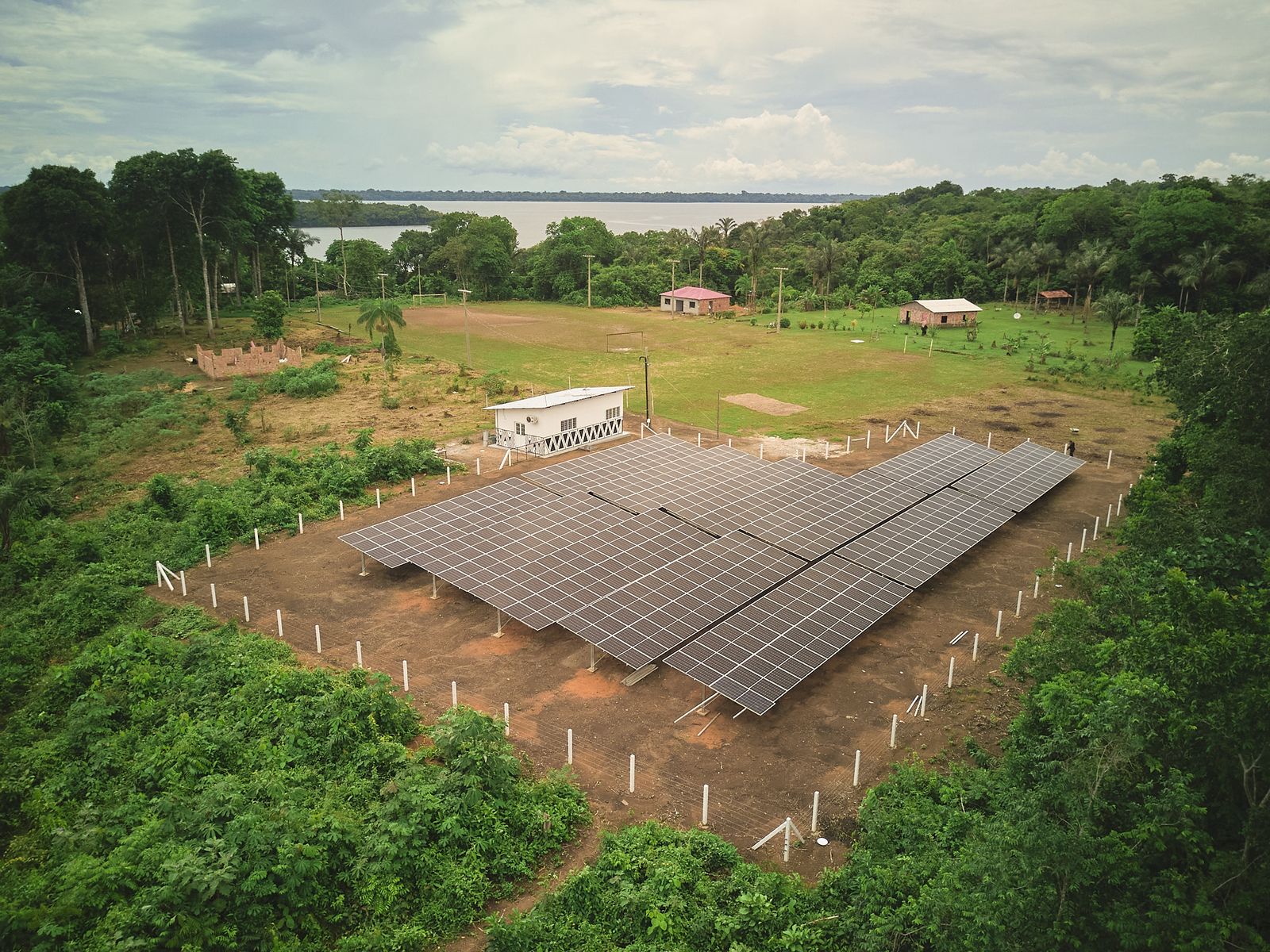 Comunidade indígena abandona diesel com nova usina solar no Amazonas