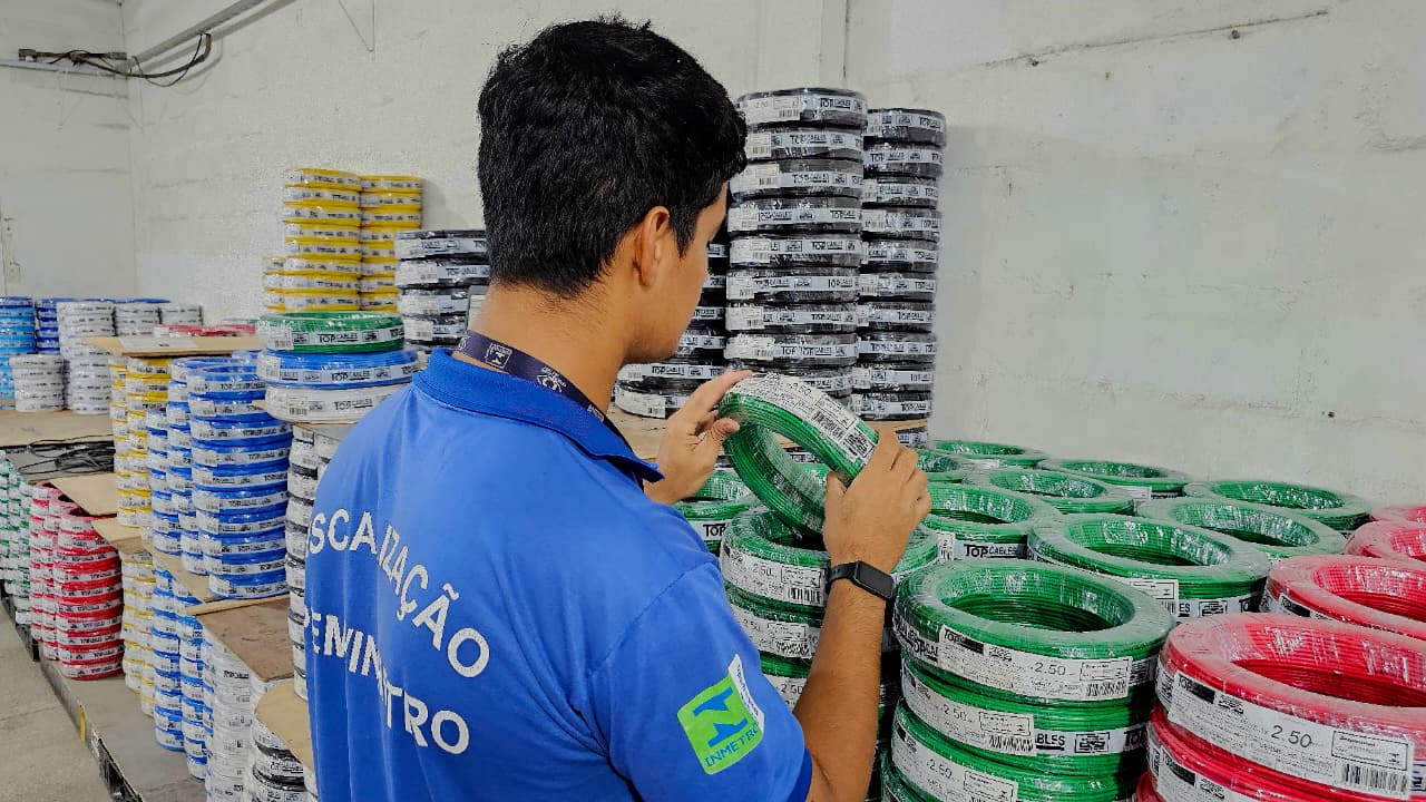 Ipem-AM orienta população sobre compra segura de fios elétricos