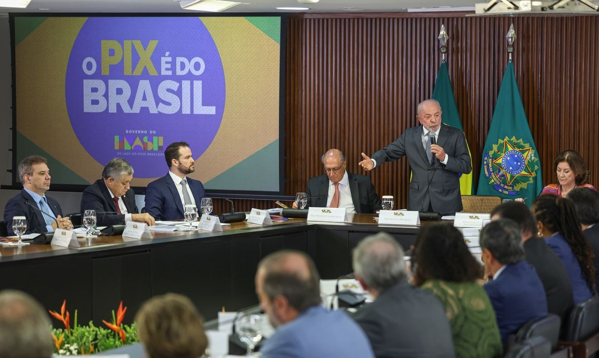 Lula participará do G7 após crise comercial