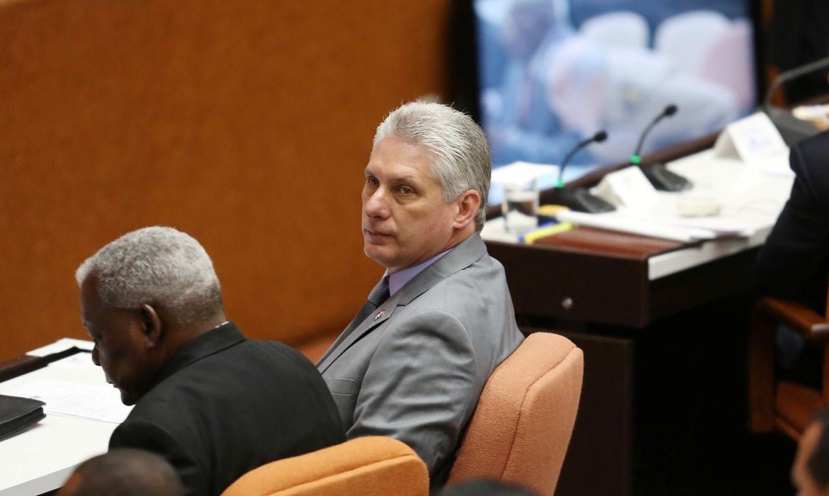 Bloqueio dos EUA agrava crise em Cuba
