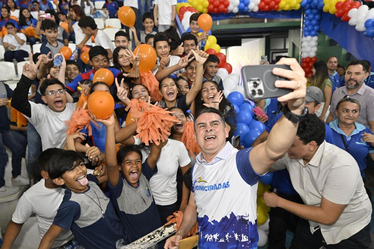 David Almeida amplia presença política em Manaus e no interior do Amazonas