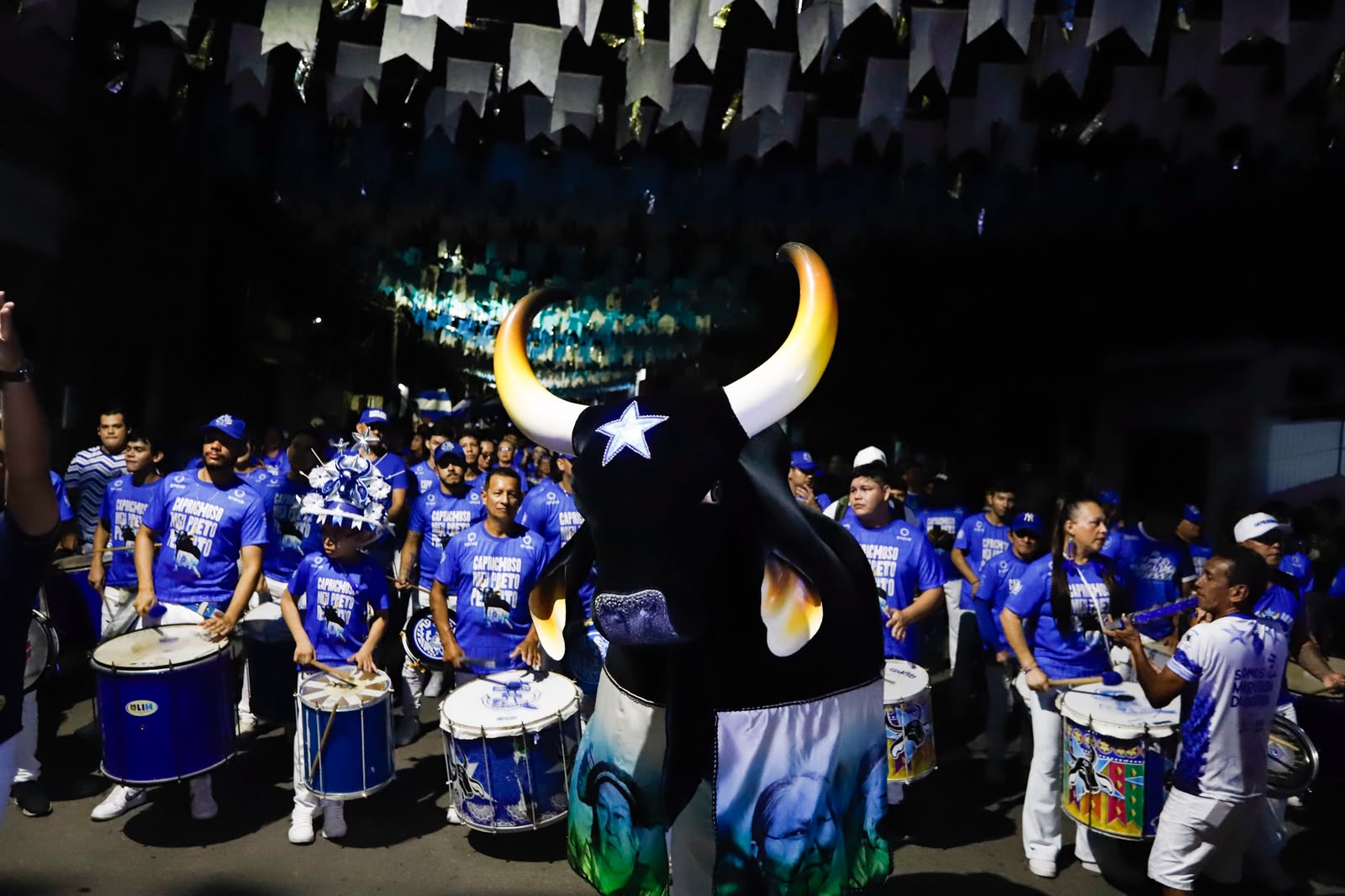 Caprichoso Arrastão Marujada reúne multidão