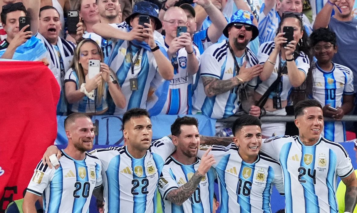 Argentina x Áustria hoje: quem lidera o grupo