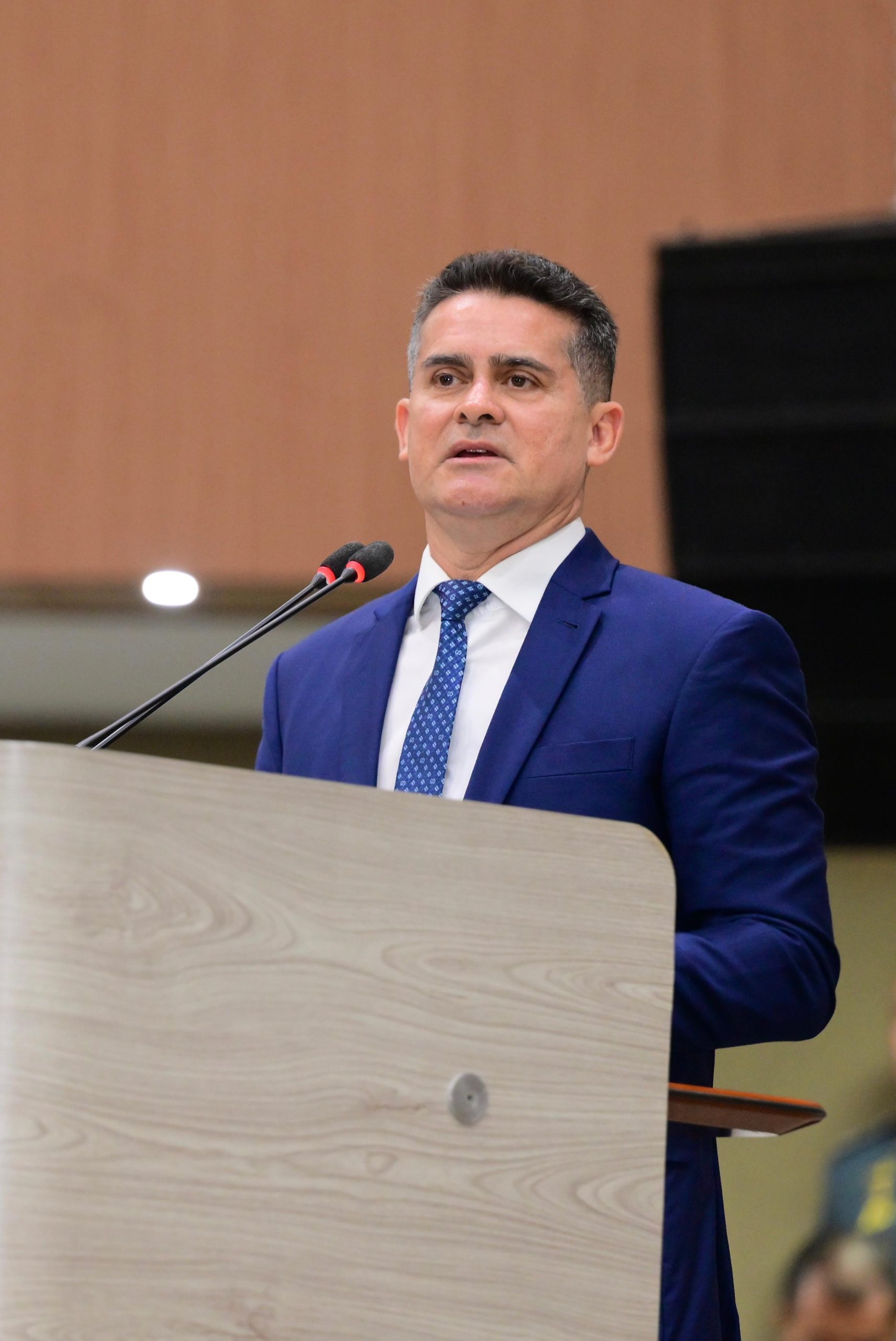 Transporte coletivo de Manaus: David Almeida cobra responsabilidade entre Estado e Município