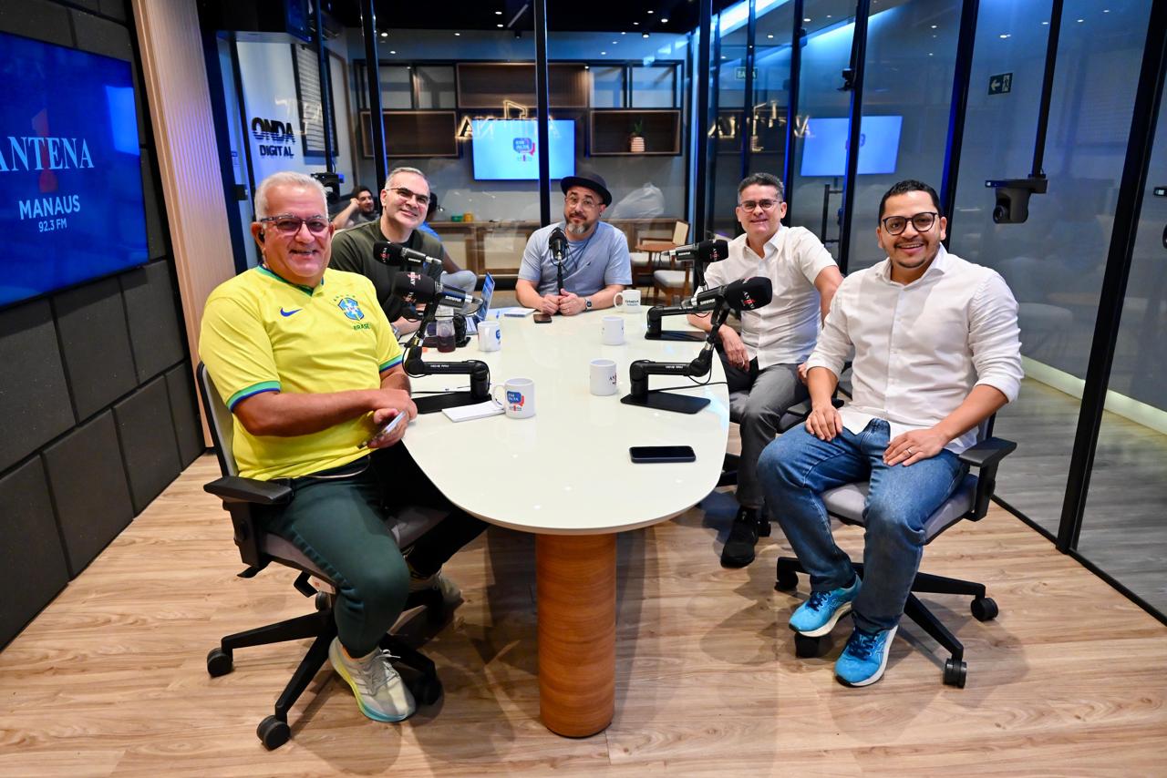 David Almeida cresce com alianças