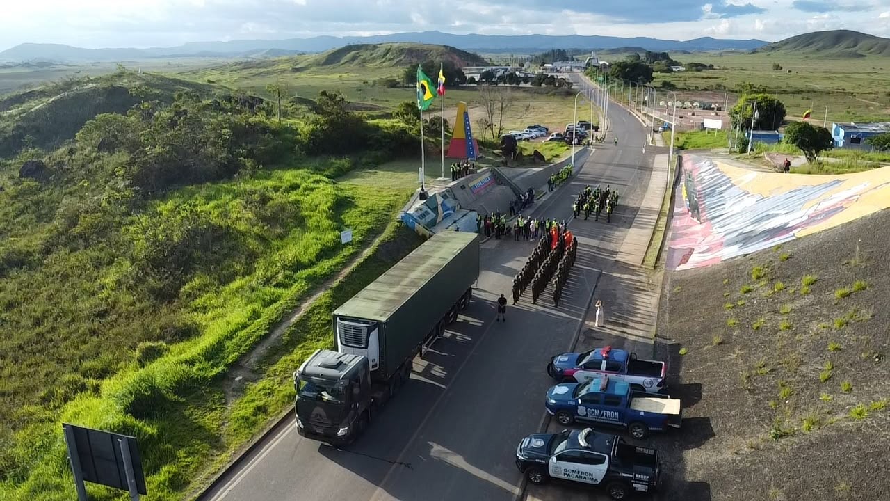 Ajuda humanitária enviada por Manaus chega primeiro a Santa Elena de Uairén