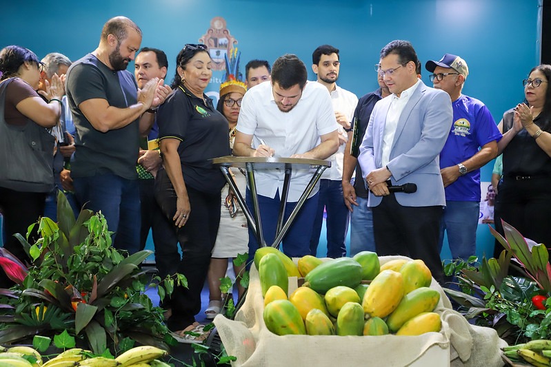 Merenda escolar de Manaus terá alimentos frescos produzidos por agricultores locais