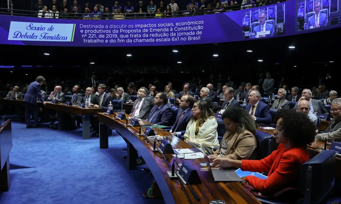 Fim da escala 6x1 pode mudar relações de trabalho no Brasil