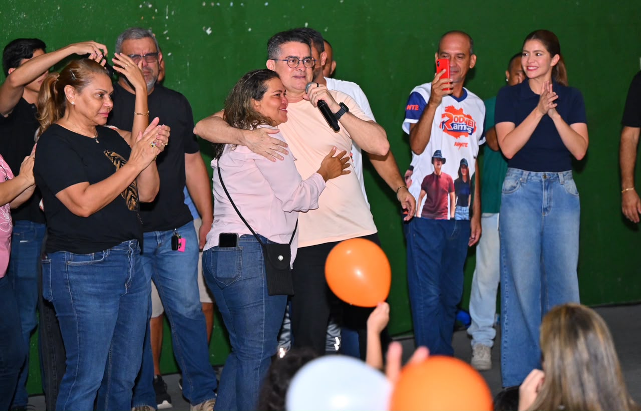 Daniel Serrão declara apoio a David Almeida e reúne 500 lideranças em Manaus