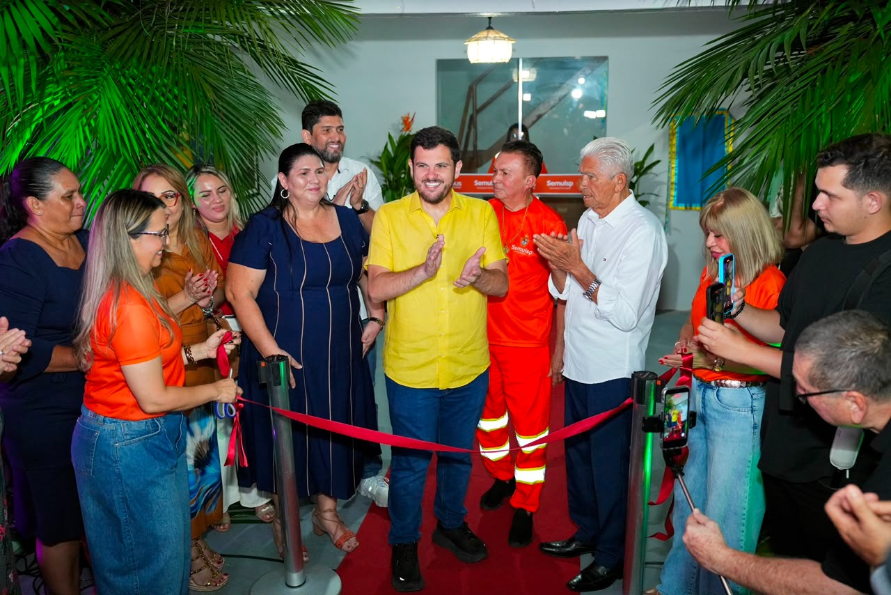 Biblioteca Dona Fátima Silva valoriza trabalhadores da limpeza urbana de Manaus