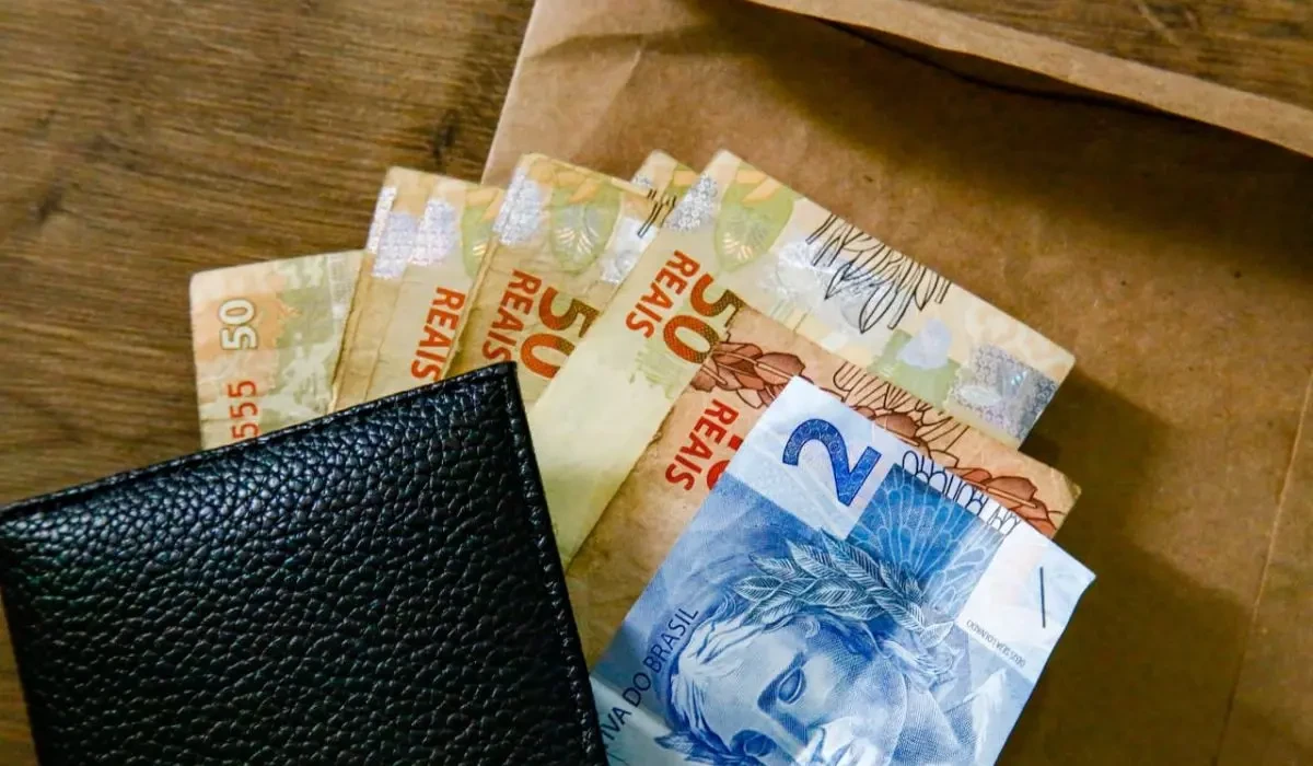 Caixa e Banco do Brasil iniciam pagamento do abono salarial 2026
