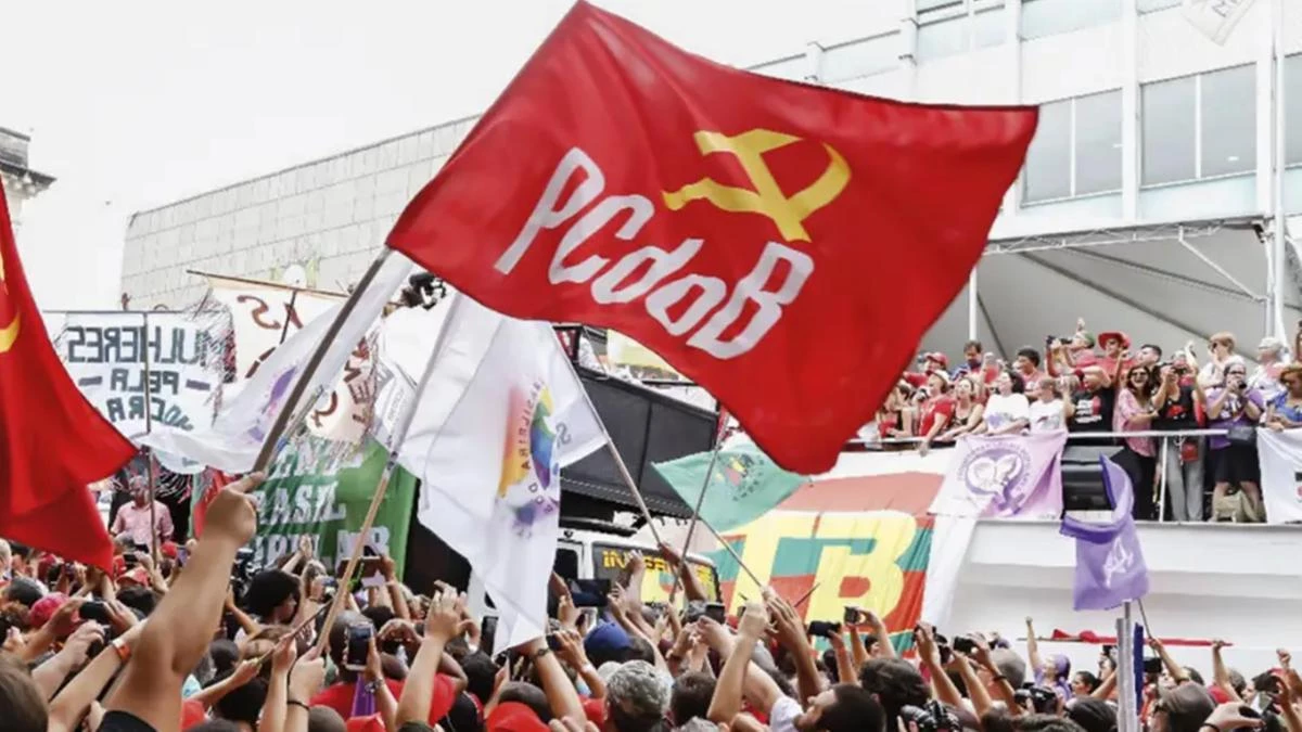 PCdoB anuncia apoio a Lula e mobiliza militância para eleições de 2026