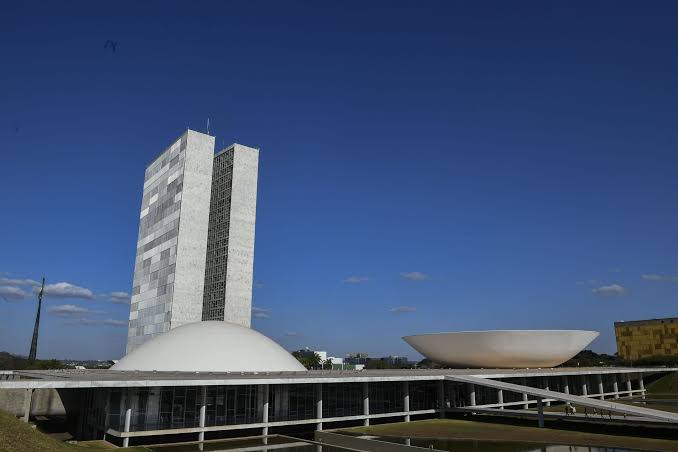 Recesso parlamentar começa e deixa projetos importantes pendentes no Congresso
