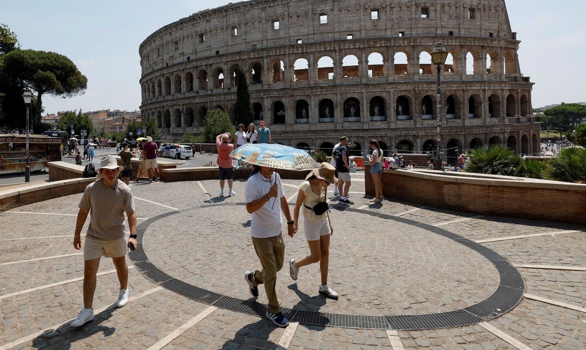 27 cidades da Itália entram em alerta vermelho por calor