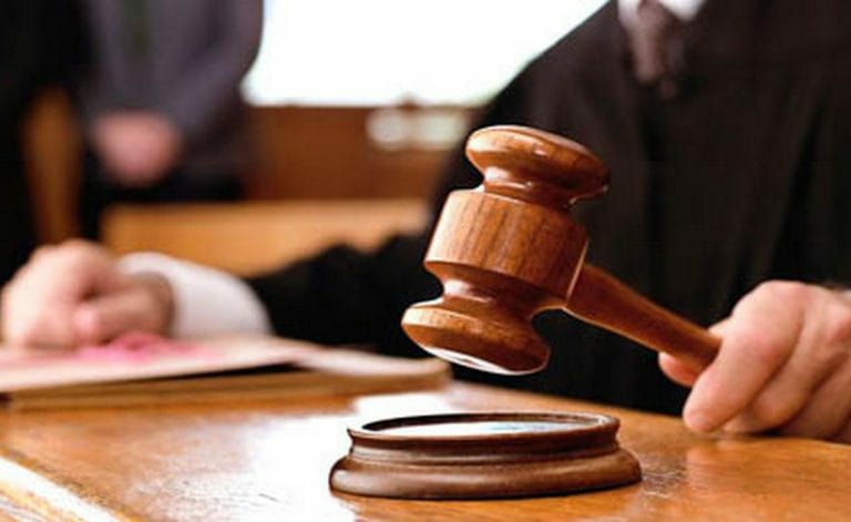 Consumidora será indenizada após abordagem de funcionárias de loja