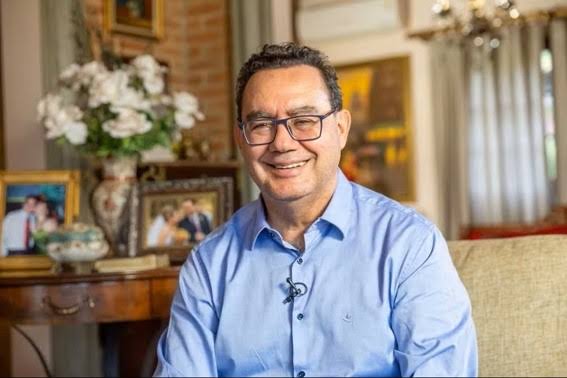 Augusto Cury inicia nova fase com candidatura