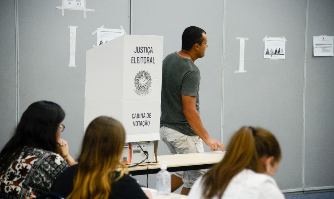 Voto em trânsito: confira todas as regras para as Eleições 2026
