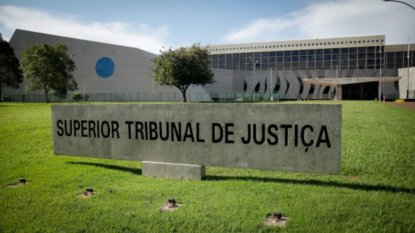 STJ libera MEC para aplicar medidas contra Fametro e Nilton Lins no Amazonas