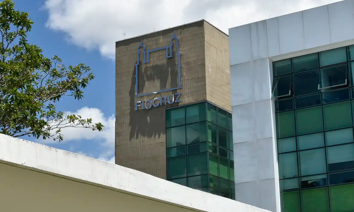 Fiocruz defende SUS forte e preparação para crises
