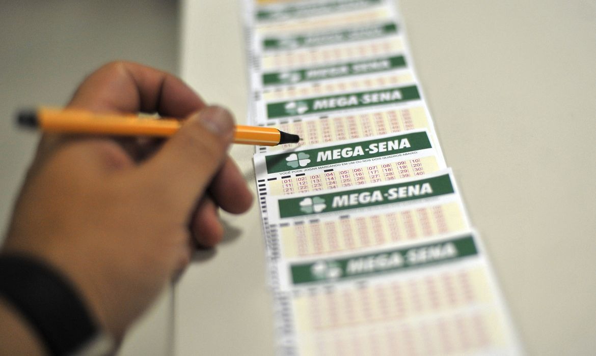 Mega-Sena sorteia R$ 35 milhões nesta terça-feira (25)