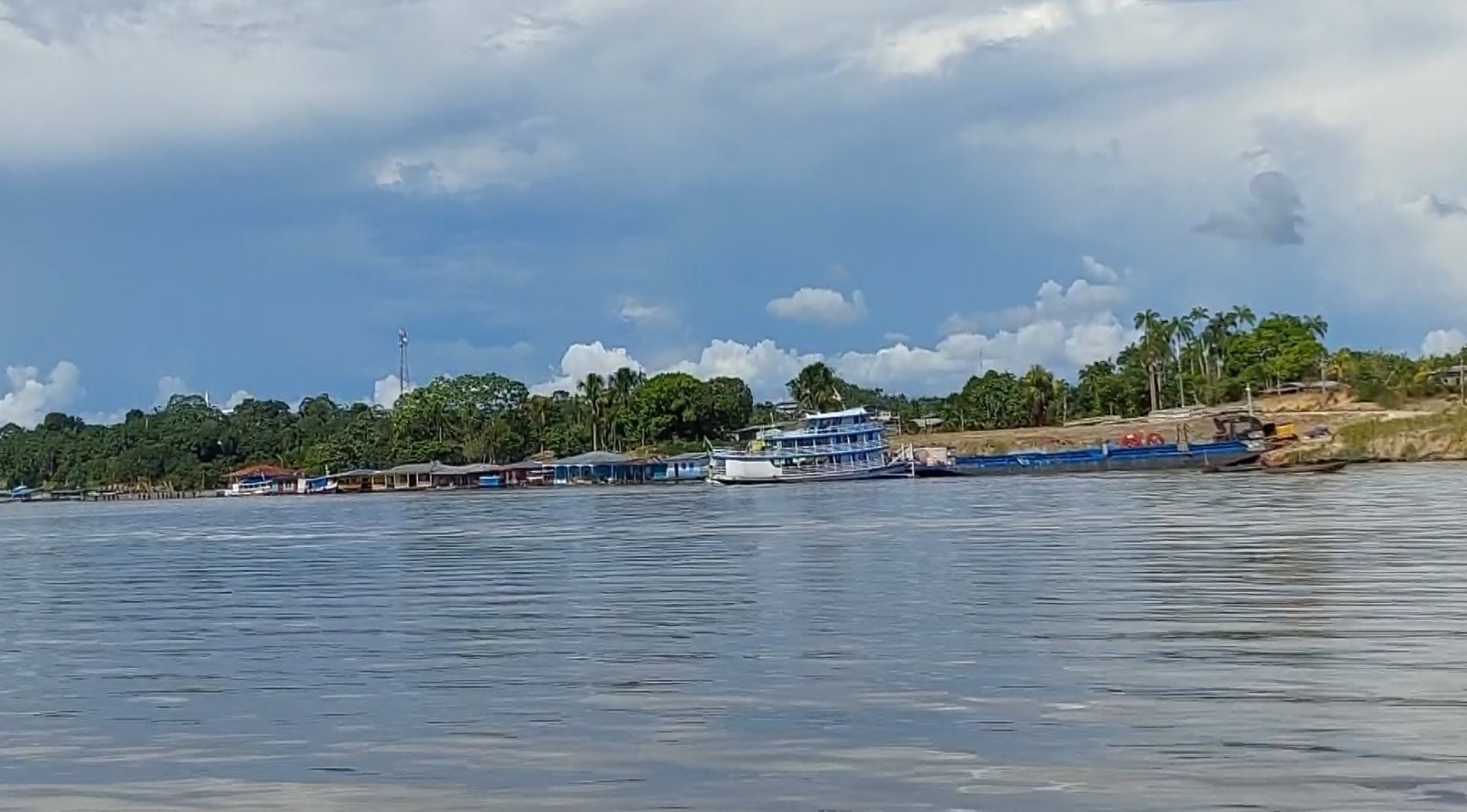 São Paulo de Olivença enfrenta alerta com estiagem no Rio Solimões