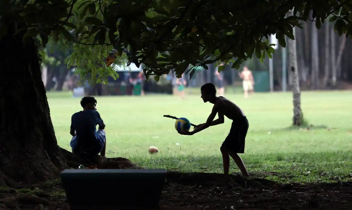 Agosto termina com extremos de temperatura em todo o Brasil