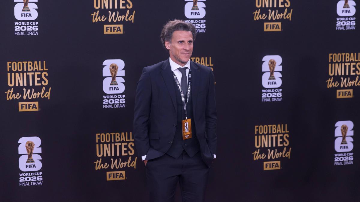 Ídolo do Uruguai, Diego Forlán retorna à seleção como treinador