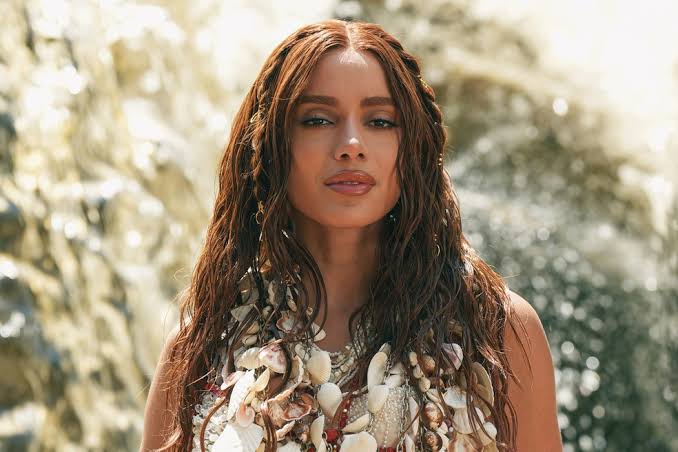 Anitta fala sobre saúde, rotina intensa e busca por equilíbrio