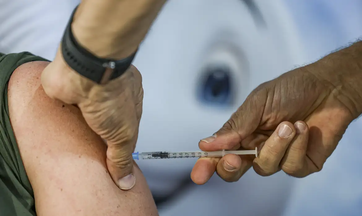 Campanha Nacional de Multivacinação termina nesta terça com mais de 8 milhões de doses