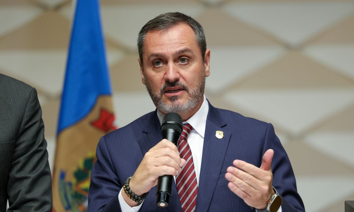 Andrei Rodrigues é afastado preventivamente do comando da Polícia Federal