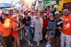Dra. Shádia participa de ações de rua e destaca escuta à população