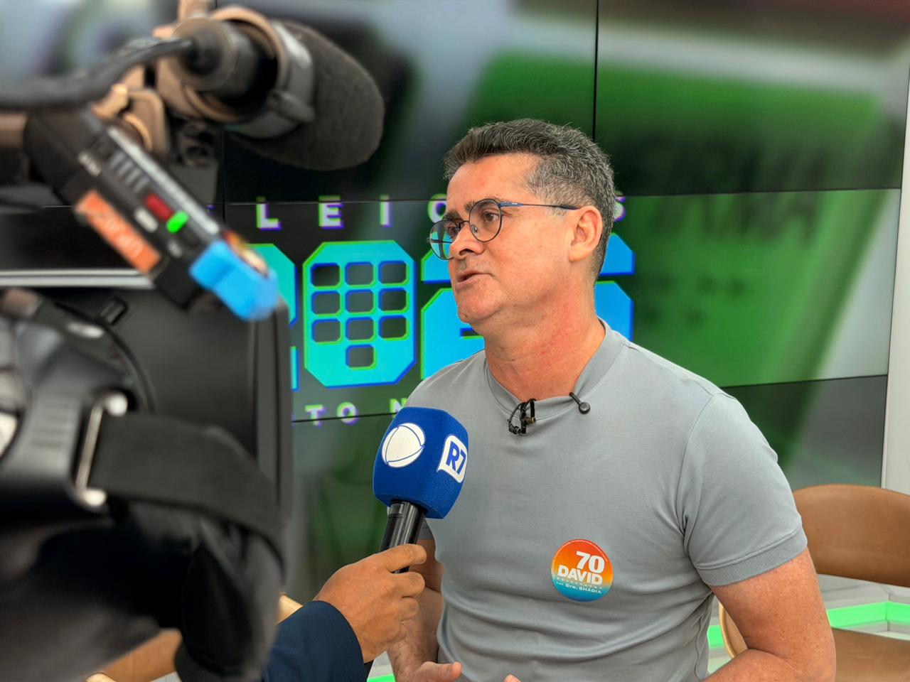 David Almeida pede cassação de Roberto Cidade por suposto abuso de poder