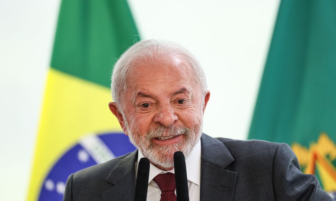 Presidente Lula pede divulgação completa de informações do caso Master