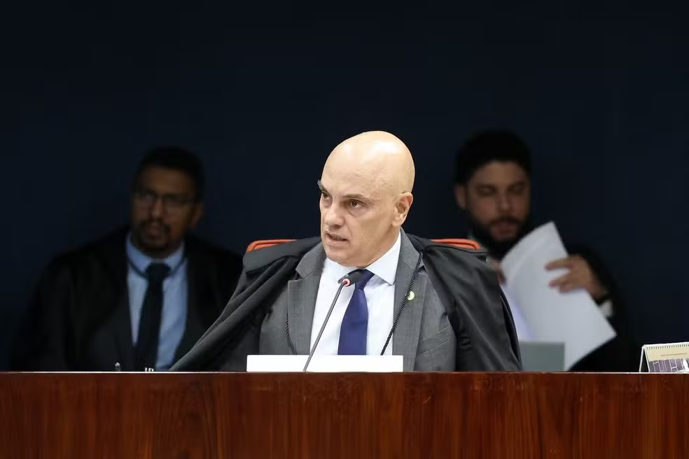 Alexandre de Moraes cancela fala em meio a decisões que movimentam o Supremo