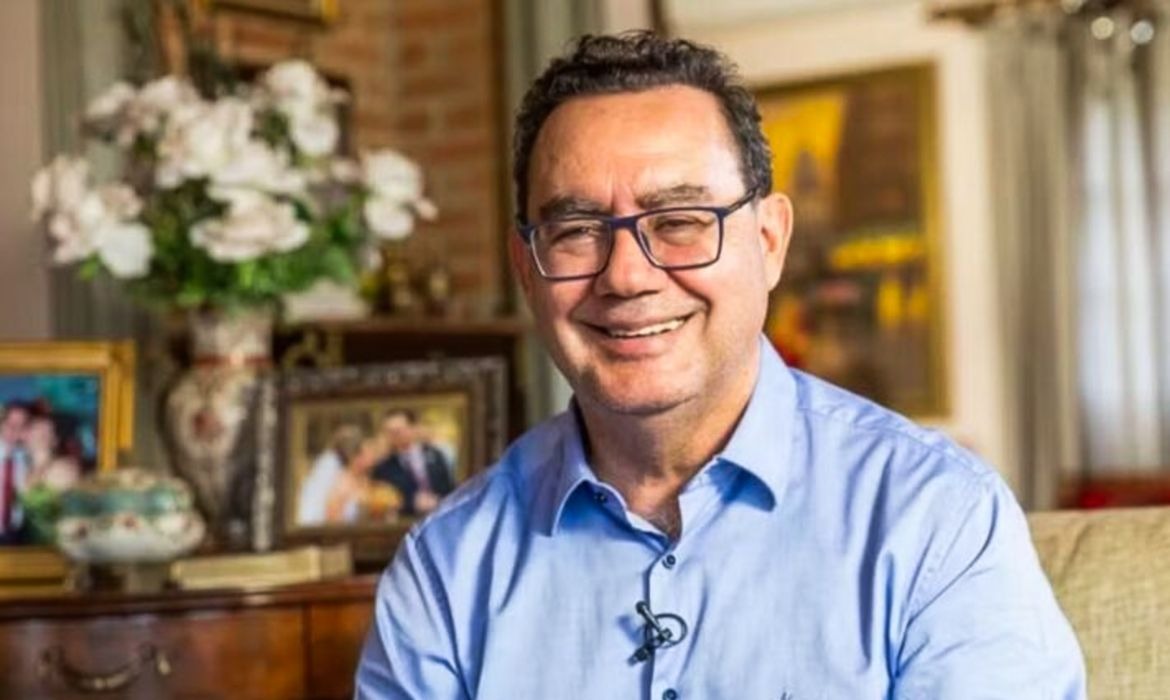 Augusto Cury apresenta propostas para STF, educação, economia e saúde