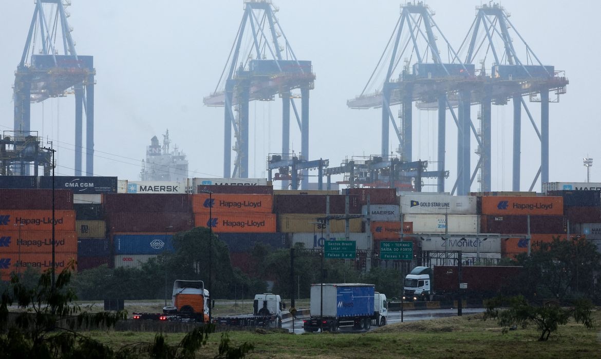 R$ 22,6 bi em crédito chegam a empresas afetadas pelo tarifaço