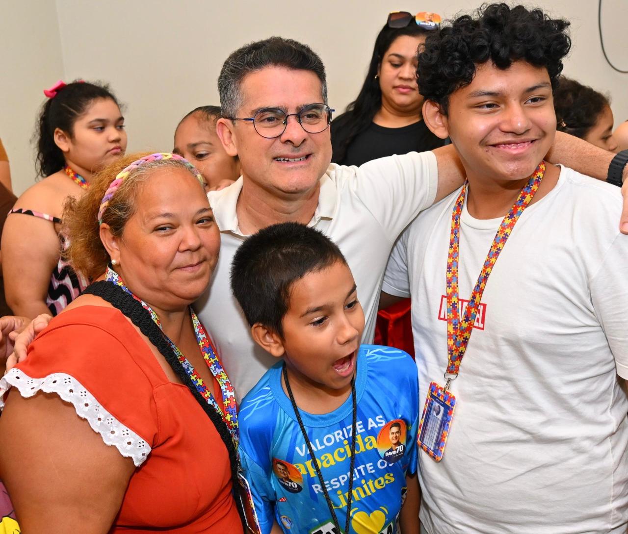 David propõe mais suporte às mães atípicas e famílias com TEA